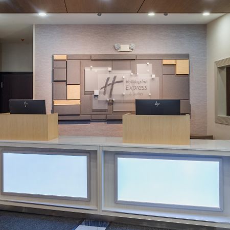 Holiday Inn Express Hotel & Suites Swansea By Ihg Exteriör bild